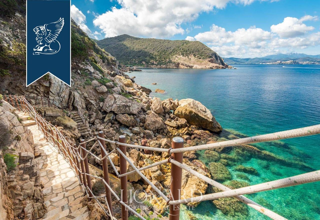 Вилла в Ливорно, Италия, 800 м² - фото 14