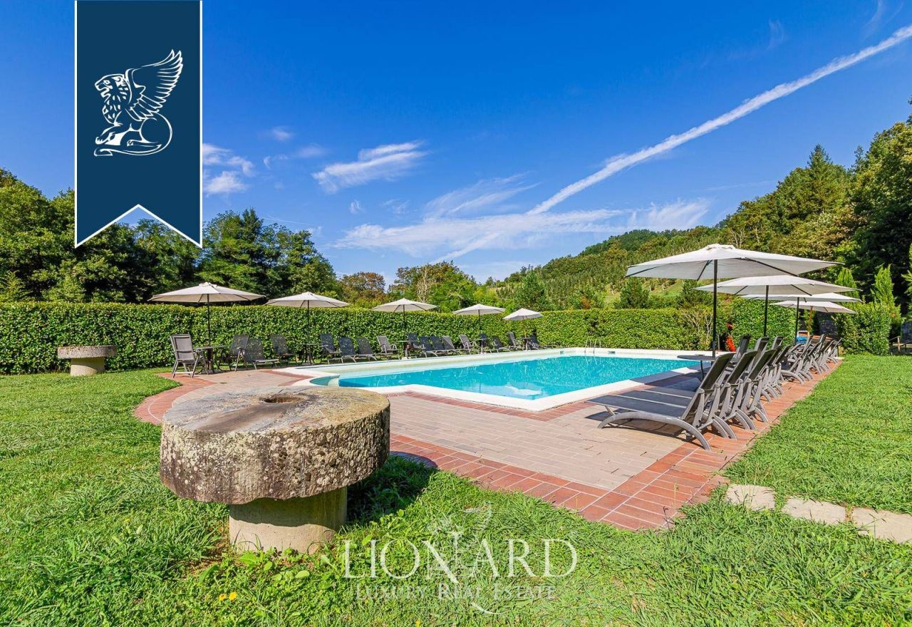 Отель, гостиница в Массе, Италия, 1 700 м² - фото 14