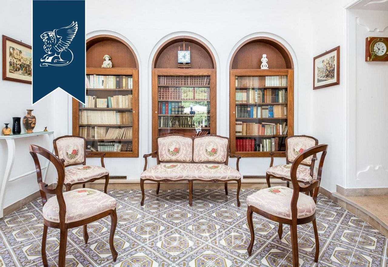 Вилла на Капри, Италия, 500 м² - фото 13