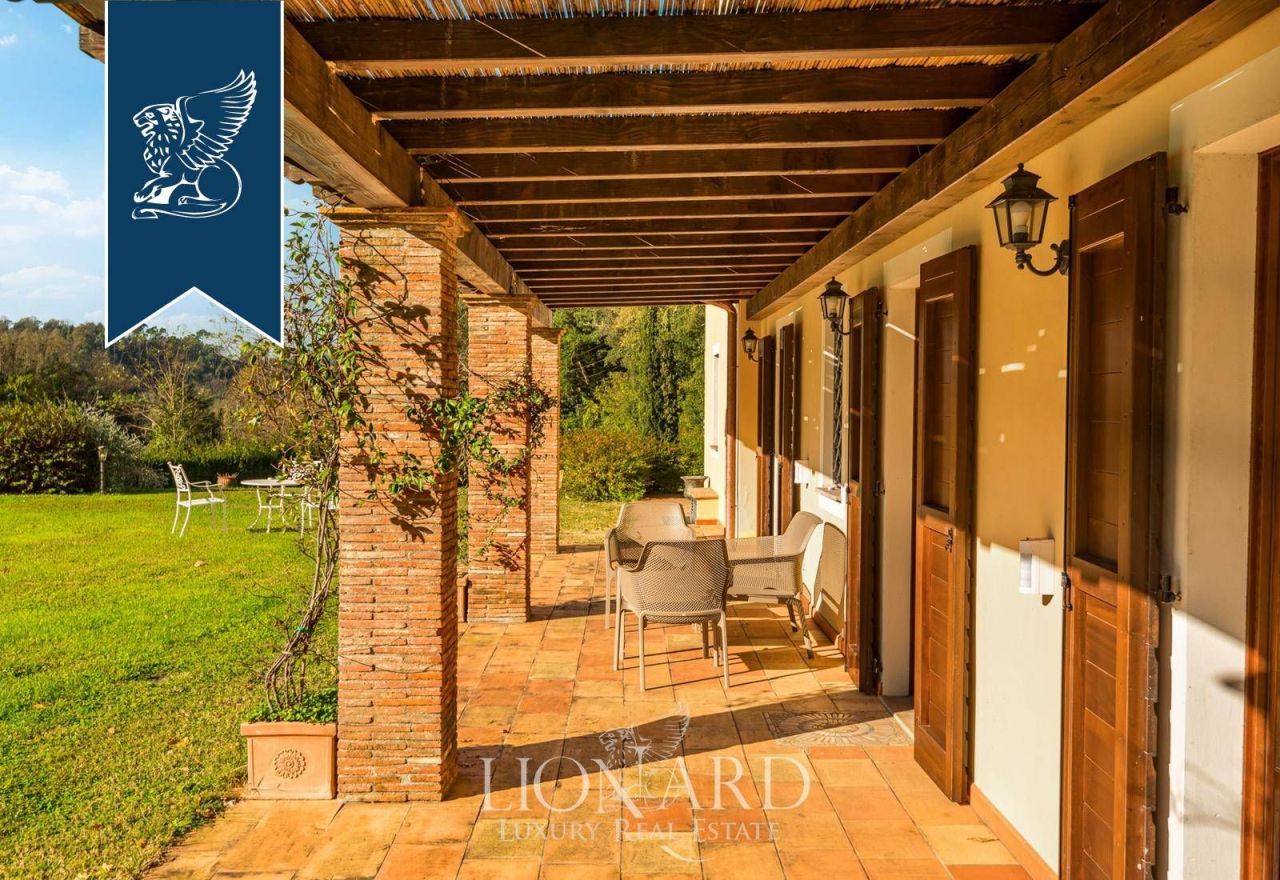 Вилла в Лукке, Италия, 450 м² - фото 13