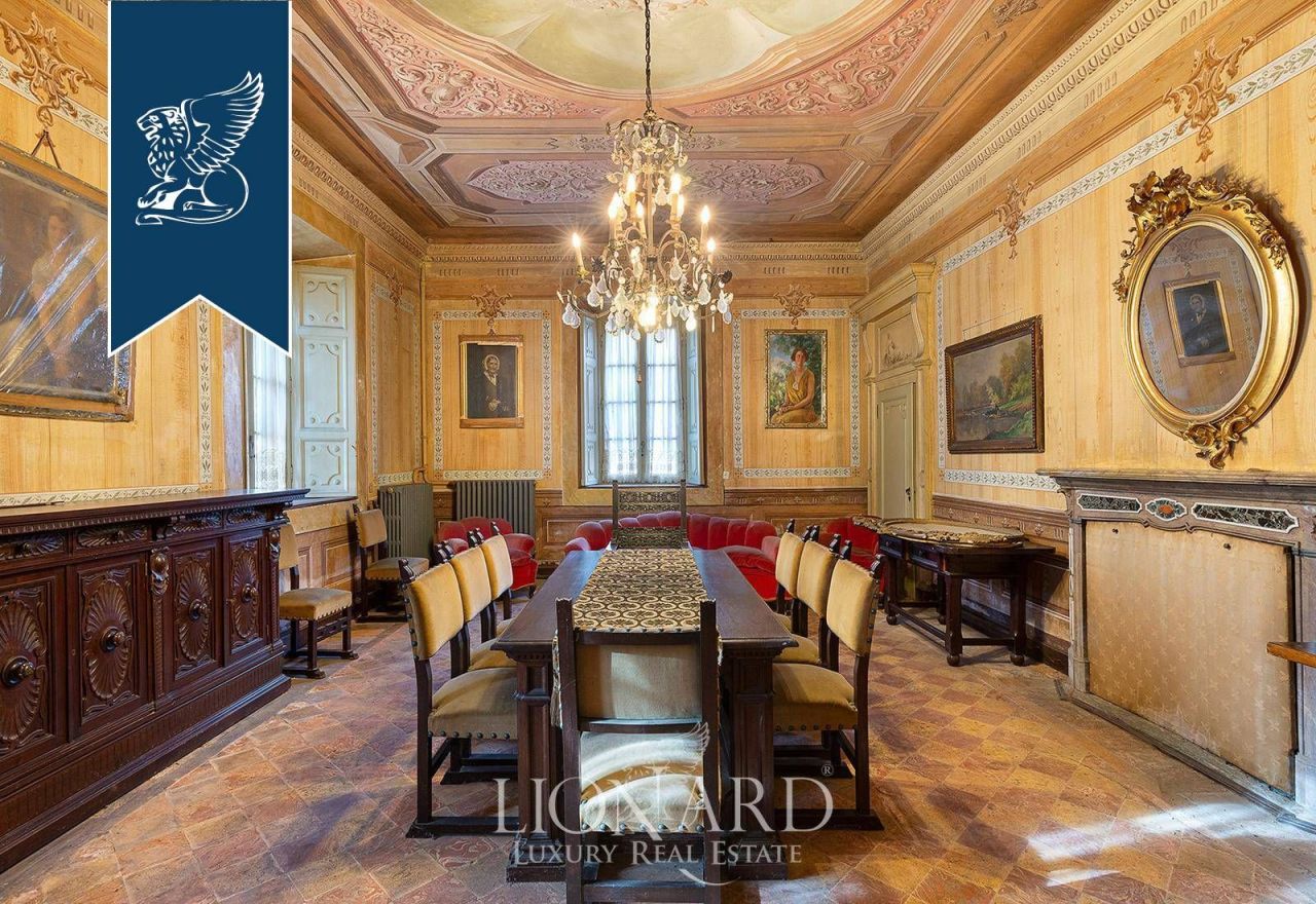 Замок в Варесе, Италия, 4 200 м² - фото 14