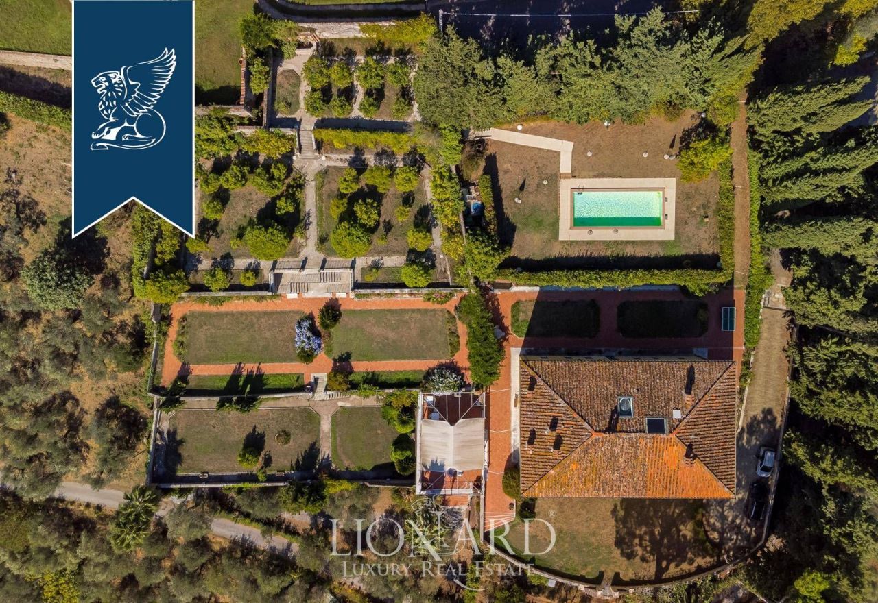 Вилла в Пьетрасанте, Италия, 1 000 м² - фото 13