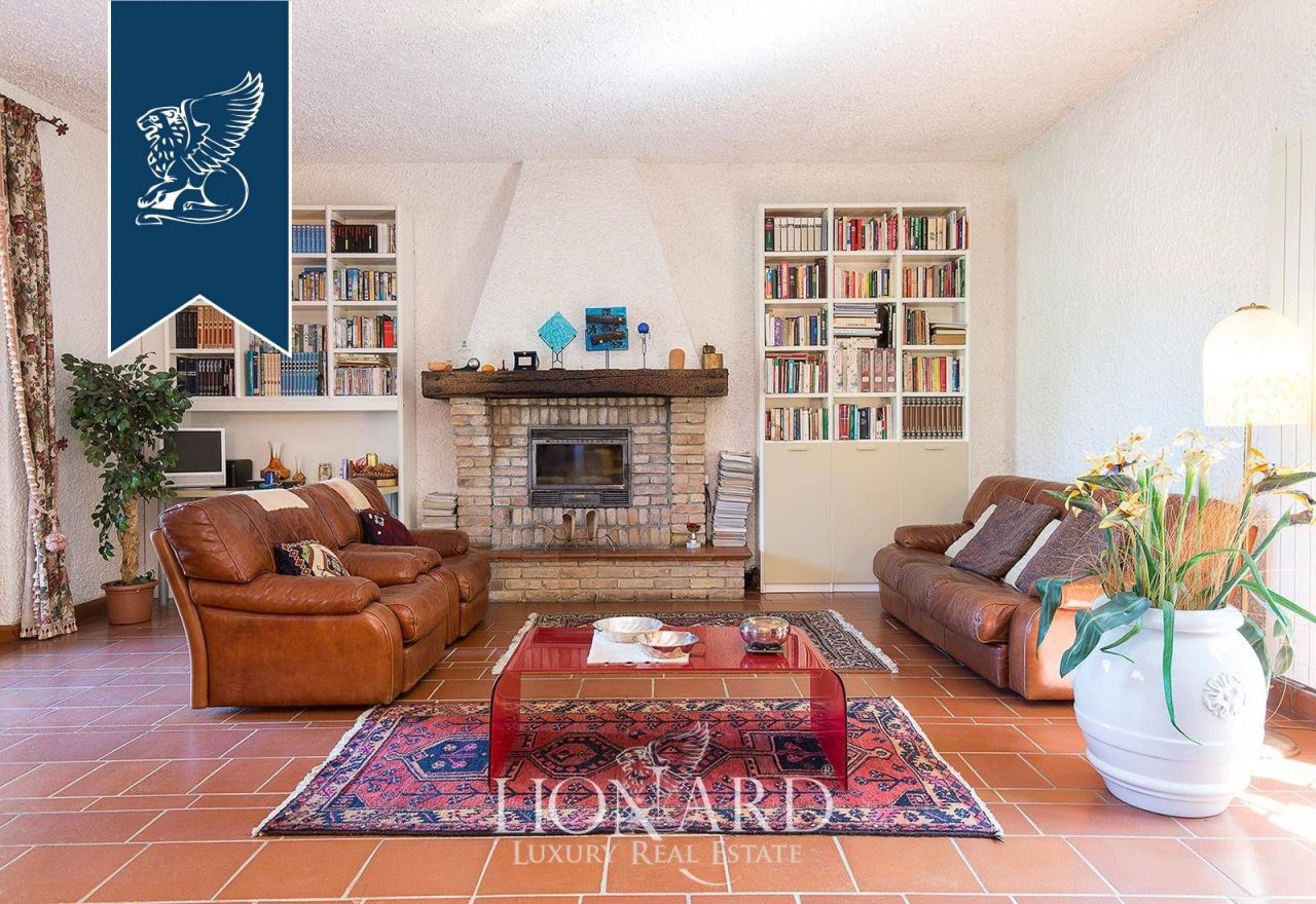 Вилла в Павии, Италия, 600 м² - фото 13