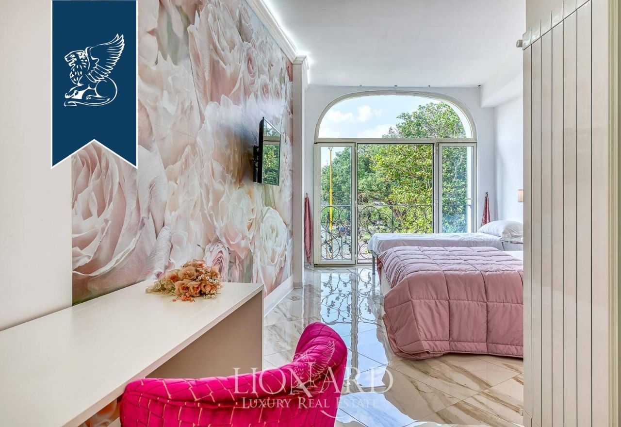 Дом в Казерте, Италия, 680 м² - фото 13