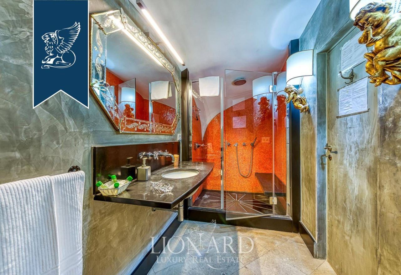 Отель, гостиница в Неаполе, Италия, 650 м² - фото 13