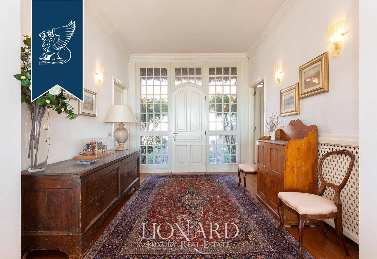 Вилла в Комо, Италия, 6 670 м² - фото 13