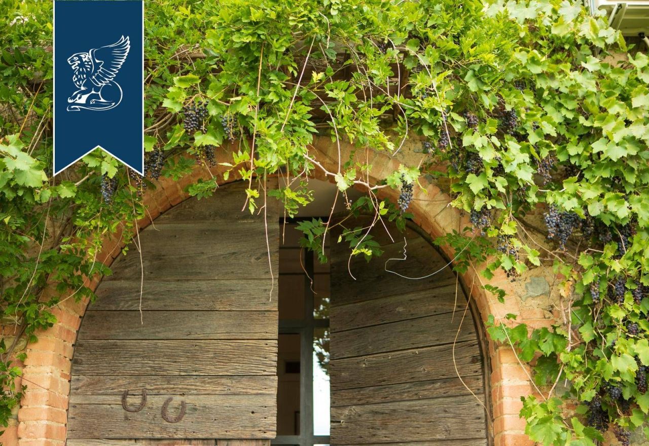 Ферма в Гаворрано, Италия, 600 м² - фото 13