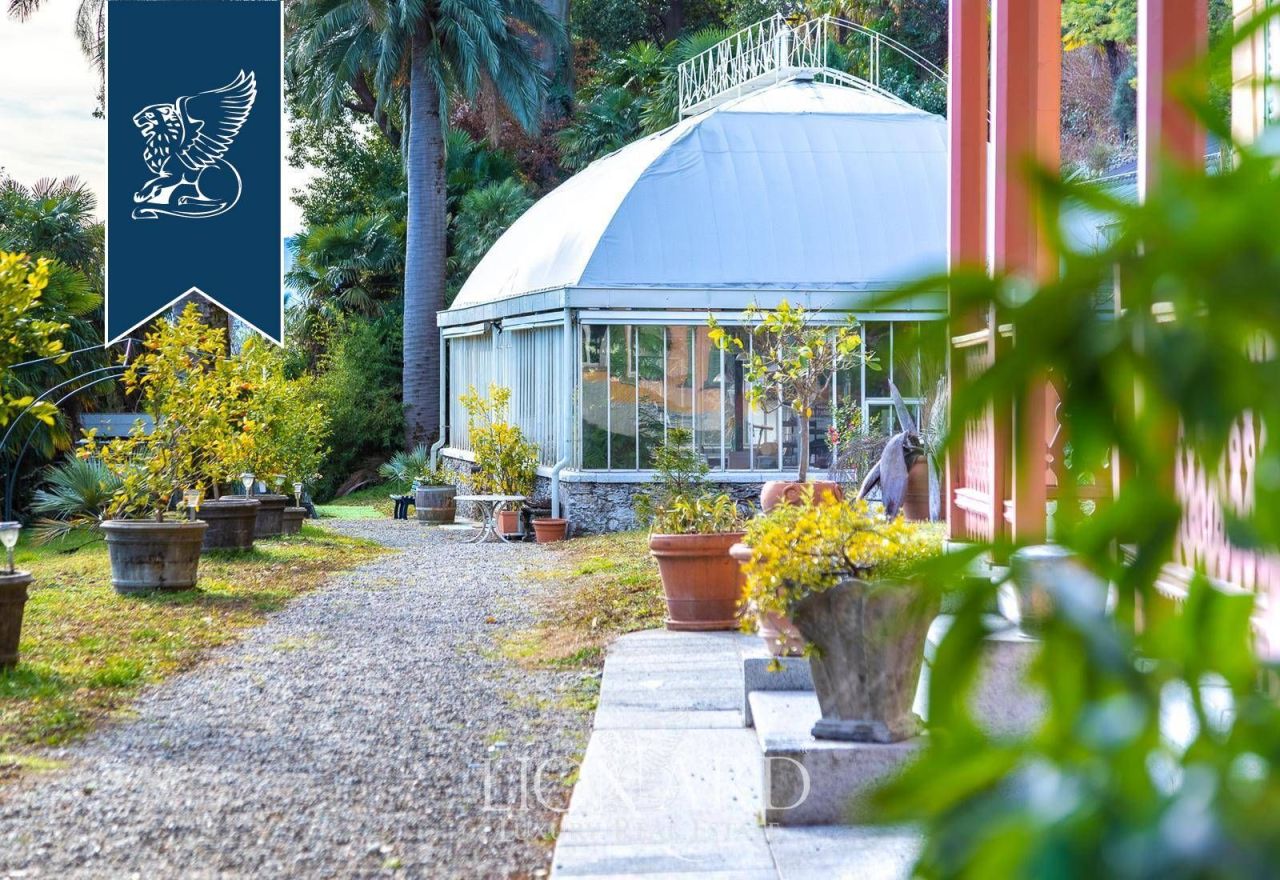 Вилла в Вербании, Италия, 1 000 м² - фото 13