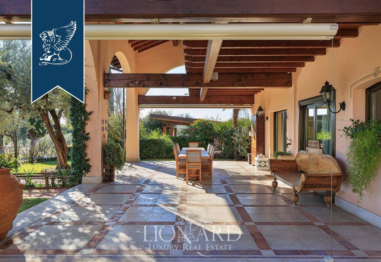 Вилла в Сан-Феличе-дель-Бенако, Италия, 635 м² - фото 13