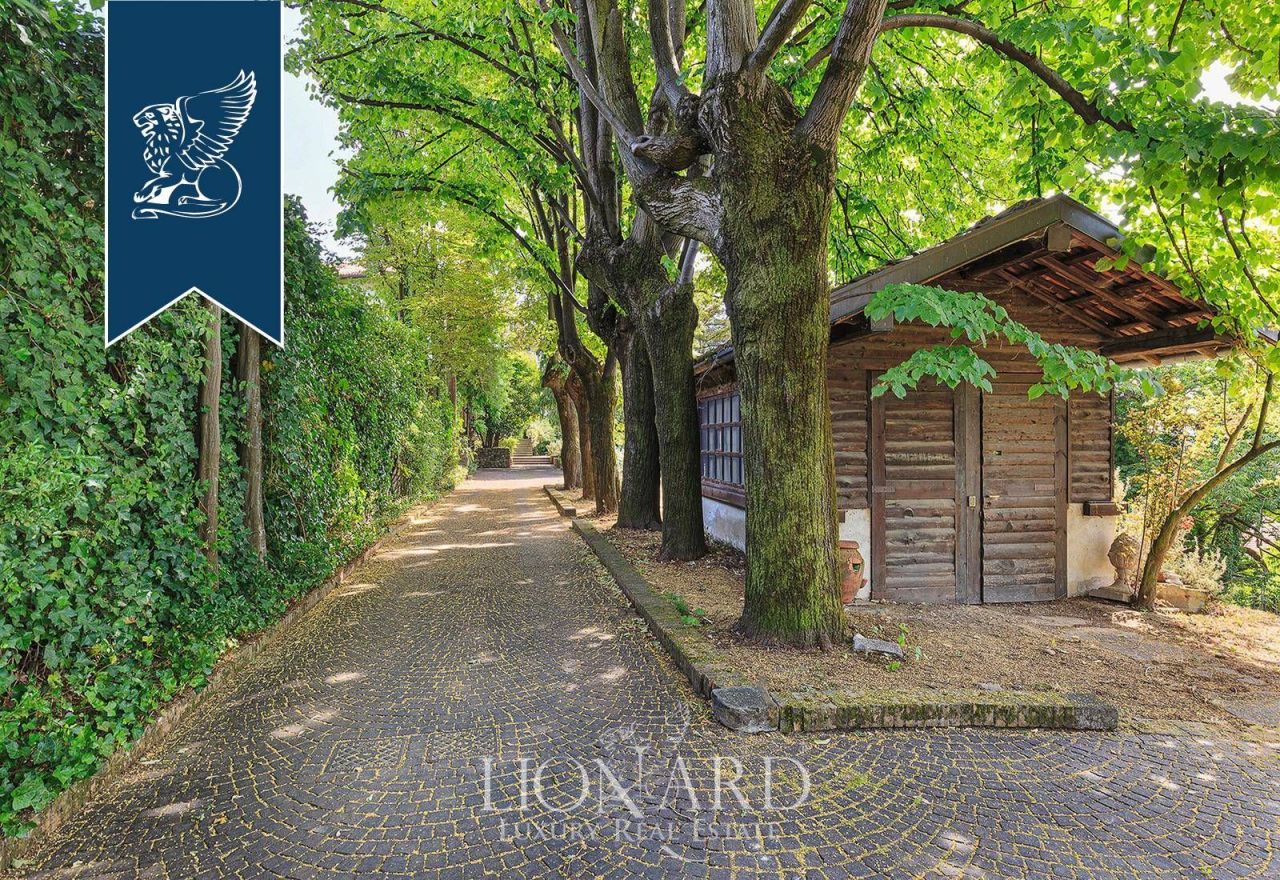 Вилла в Варесе, Италия, 622 м² - фото 14