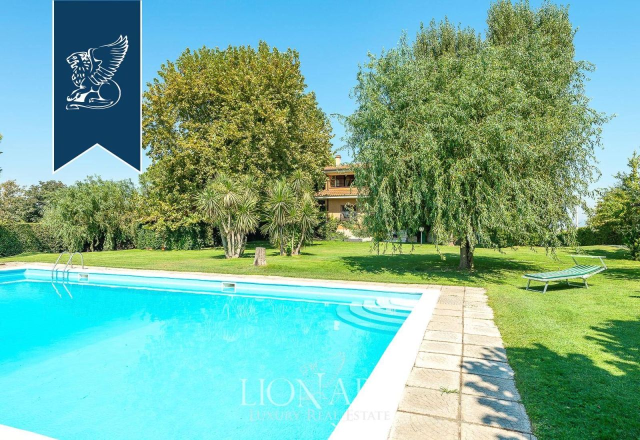 Вилла в Риме, Италия, 450 м² - фото 15