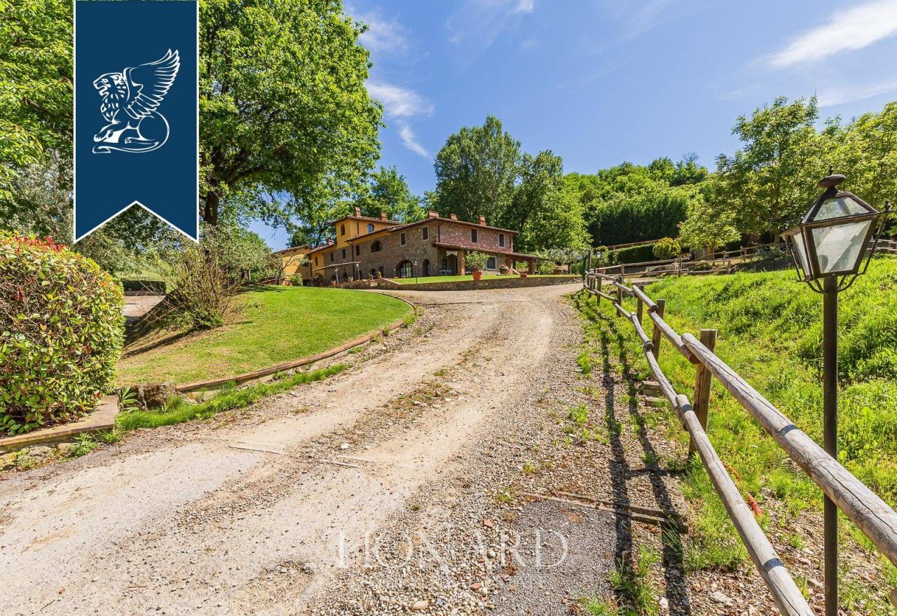 Ферма во Флоренции, Италия, 900 м² - фото 15