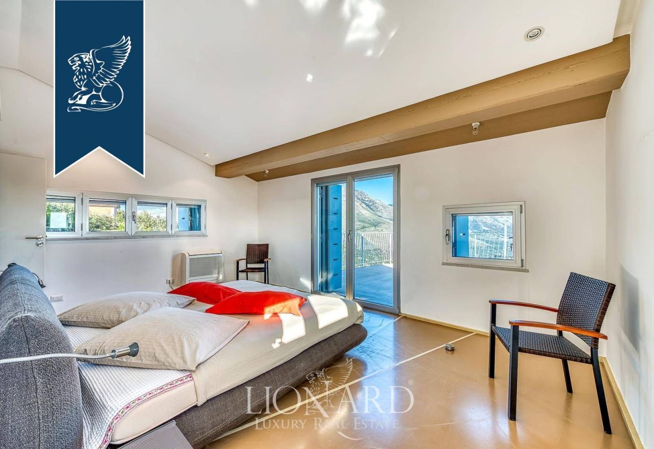 Вилла в Латина, Италия, 630 м² - фото 15