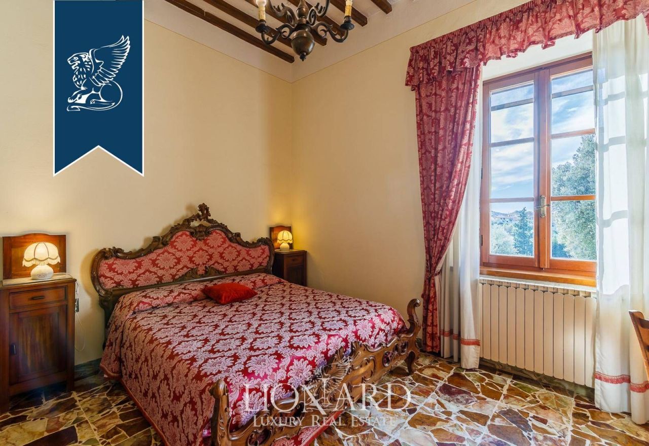 Вилла в Винчи, Италия, 1 100 м² - фото 15