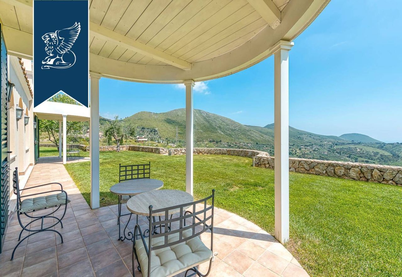 Дом в Латина, Италия, 400 м² - фото 15