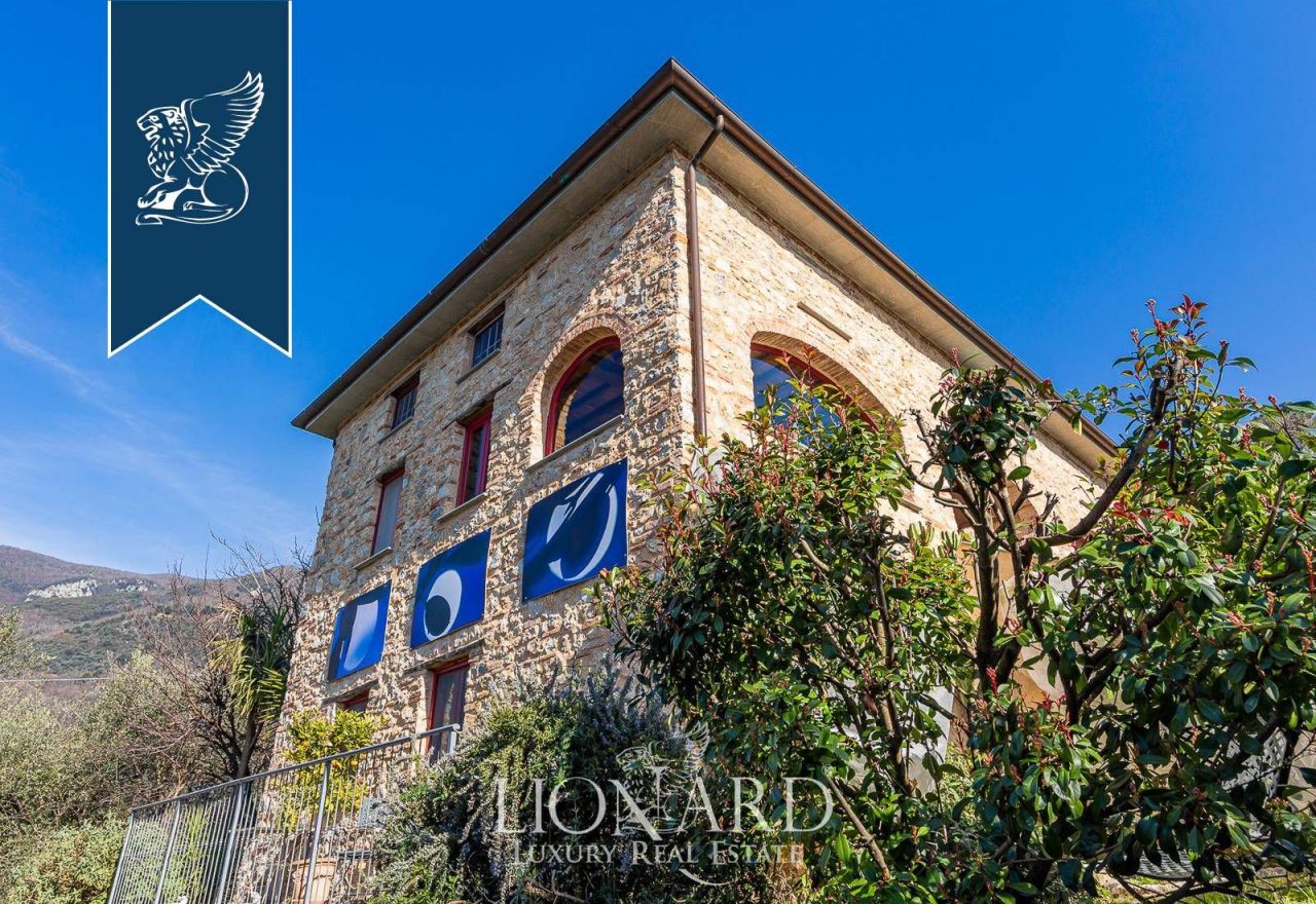 Вилла в Камайоре, Италия, 360 м² - фото 15