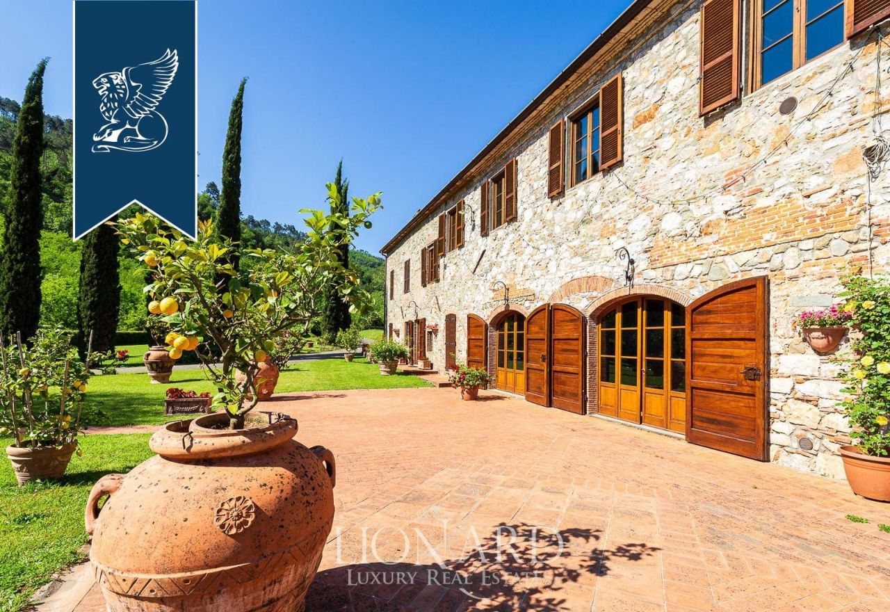 Ферма в Лукке, Италия, 900 м² - фото 15