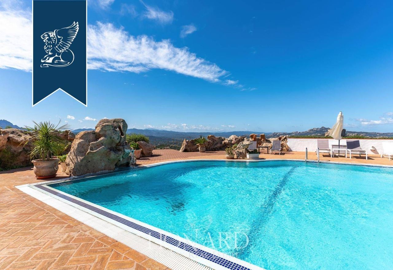 Вилла в Порто Черво, Италия, 282 м² - фото 15