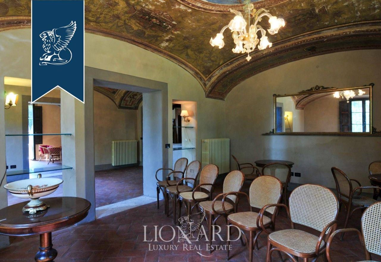 Вилла в Ареццо, Италия, 2 000 м² - фото 15