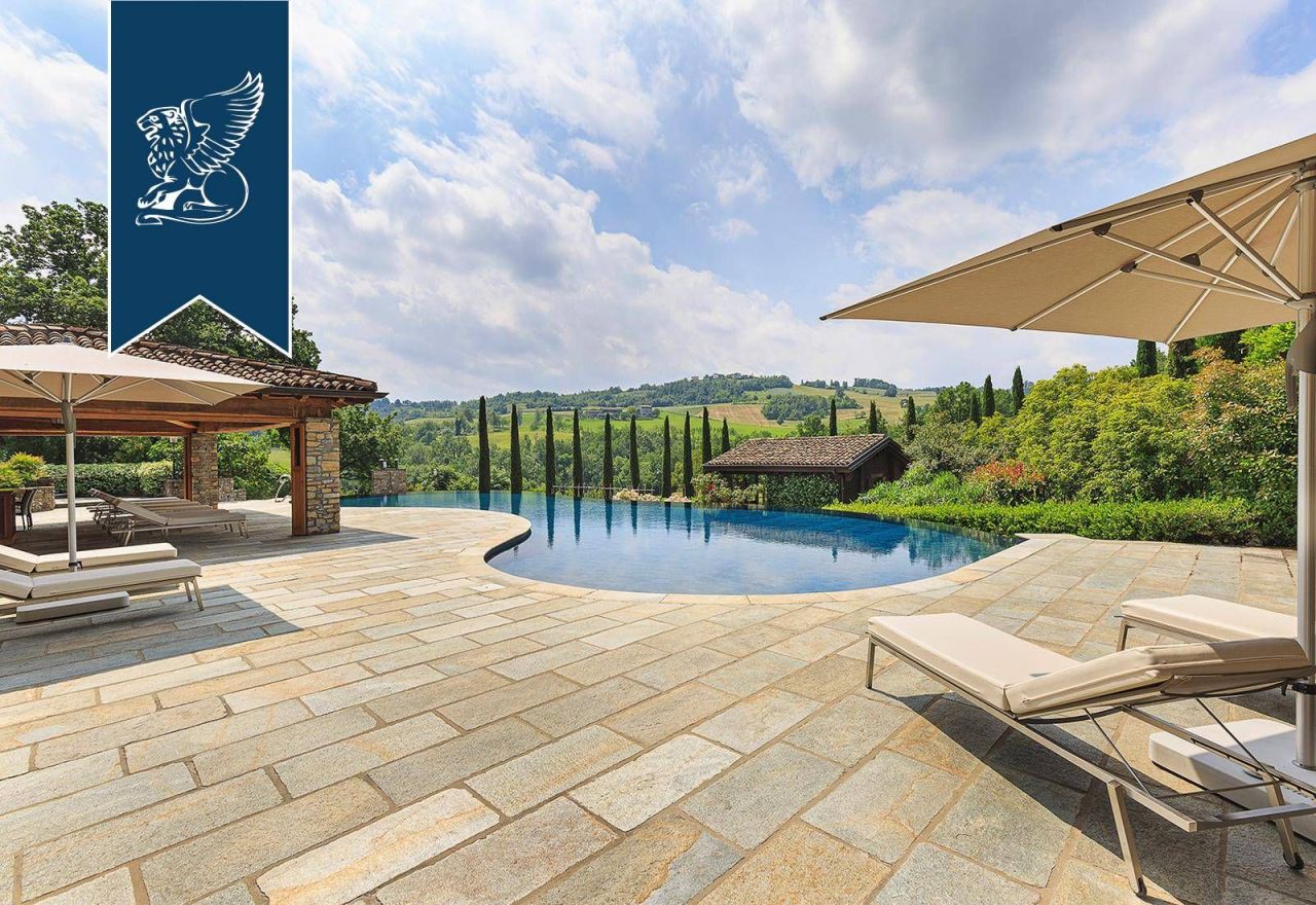 Замок в Пьяченце, Италия, 2 785 м² - фото 15