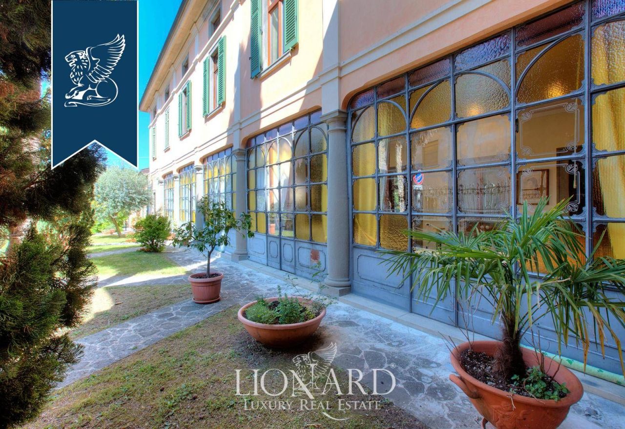 Вилла в Бергамо, Италия, 1 000 м² - фото 15