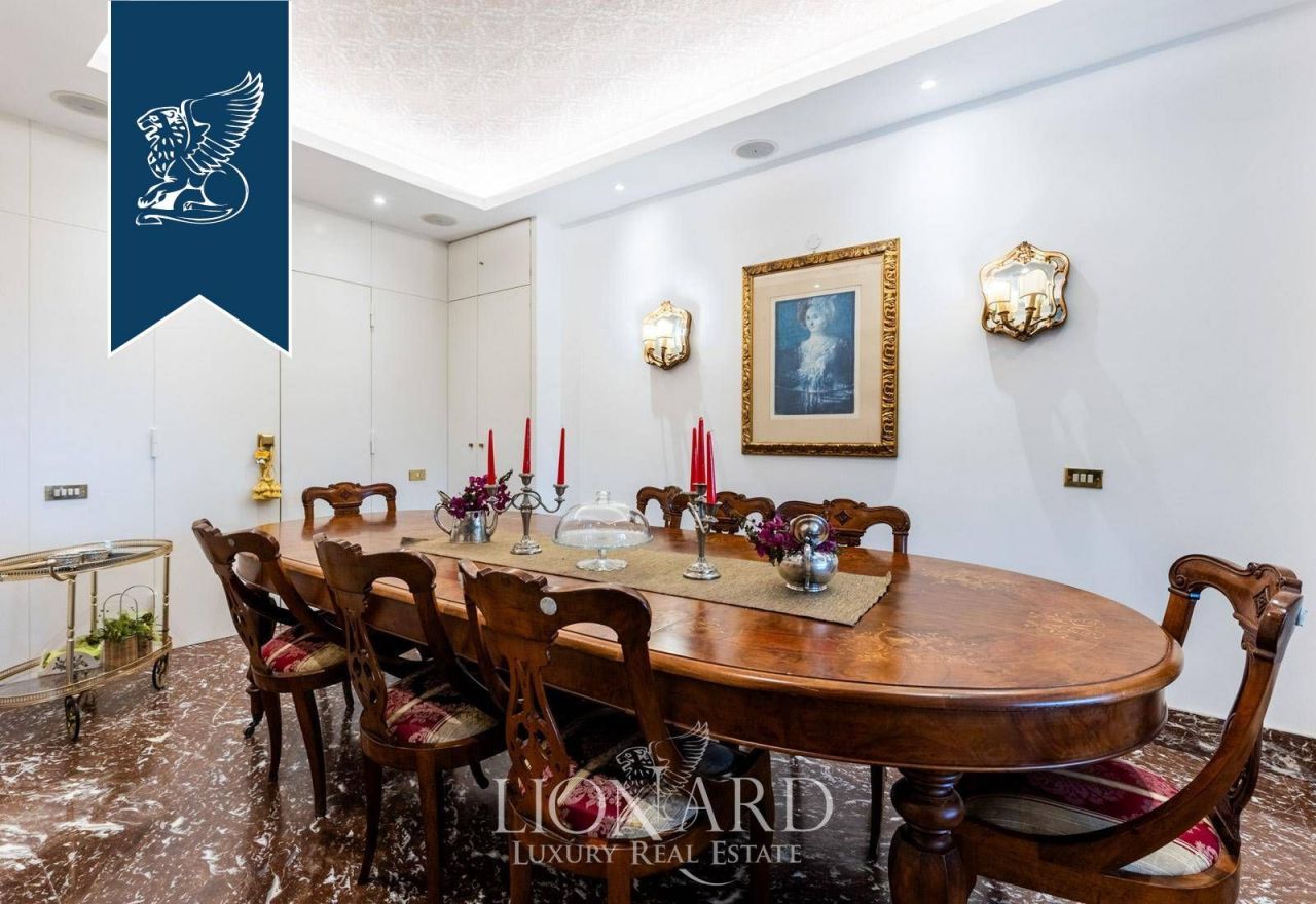 Вилла в Риме, Италия, 330 м² - фото 15