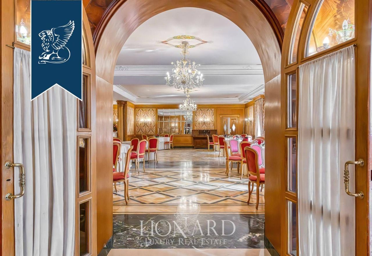 Отель, гостиница в Риме, Италия, 2 950 м² - фото 15
