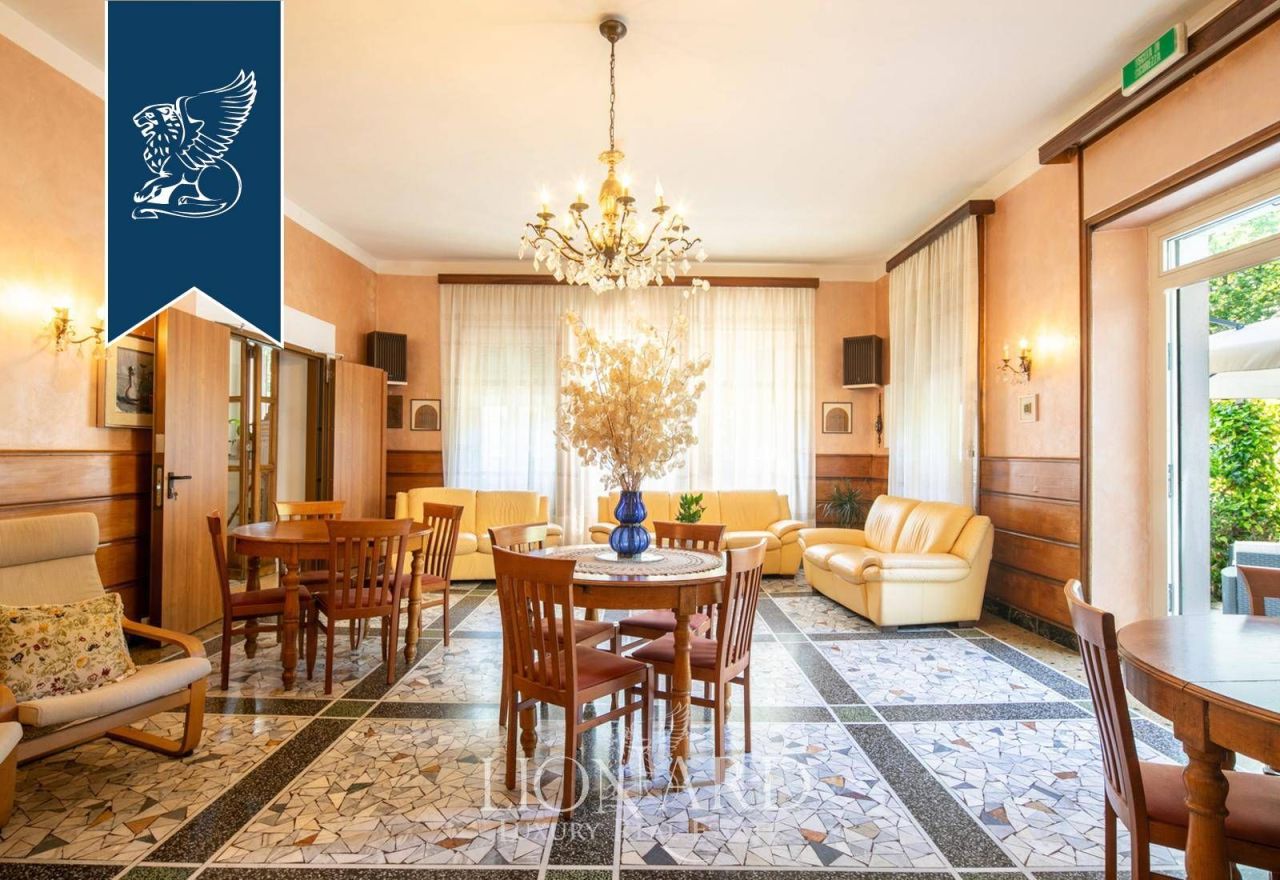 Отель, гостиница в Сполето, Италия, 1 500 м² - фото 15