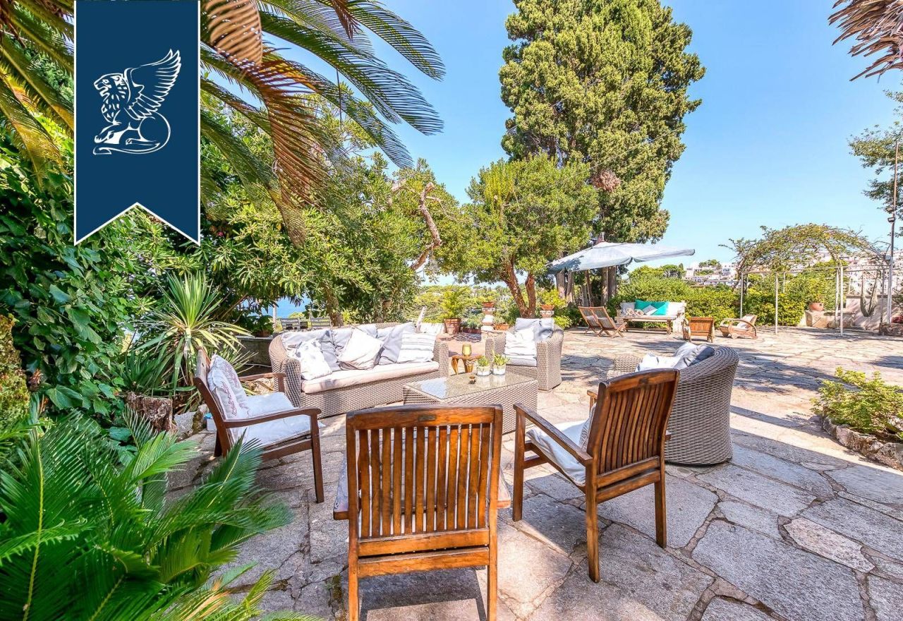 Вилла в Неаполе, Италия, 200 м² - фото 15