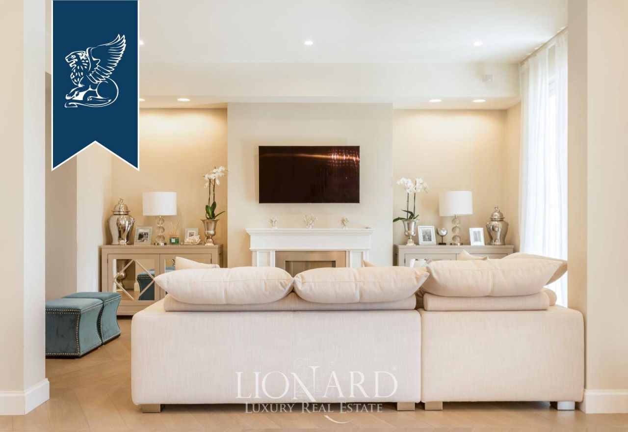 Вилла в Пьетрасанте, Италия, 350 м² - фото 15