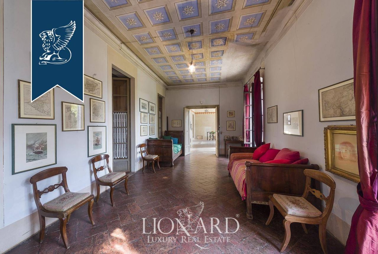 Замок в Мантуе, Италия, 2 500 м² - фото 15