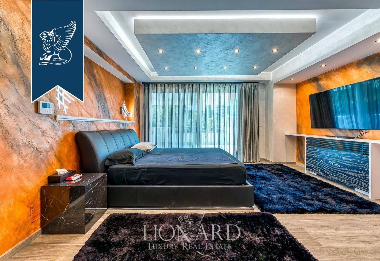 Вилла в Риме, Италия, 803 м² - фото 15