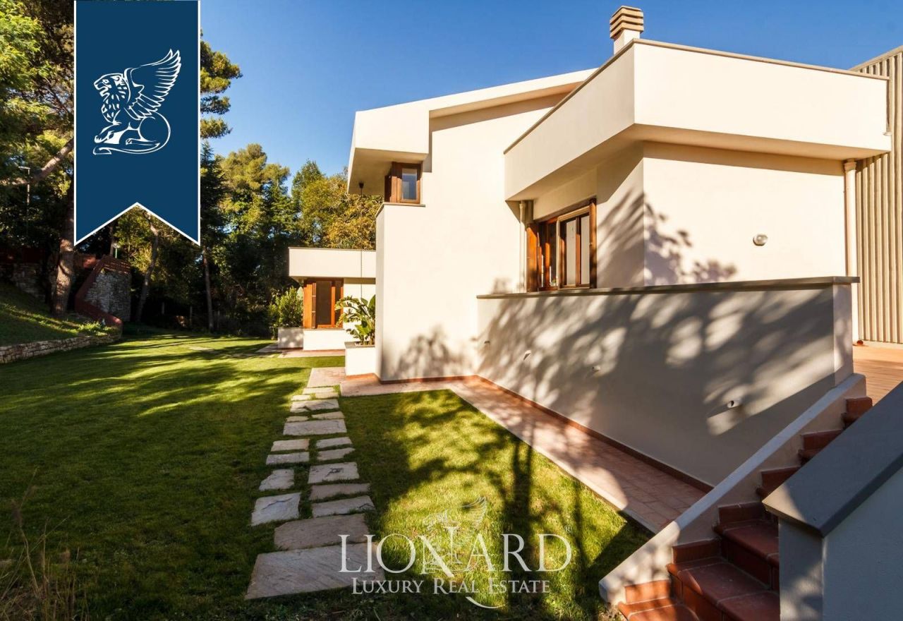 Вилла в Ливорно, Италия, 500 м² - фото 15