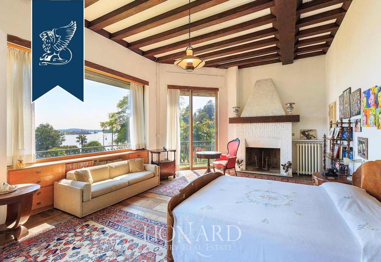 Вилла в Бавене, Италия, 1 300 м² - фото 15