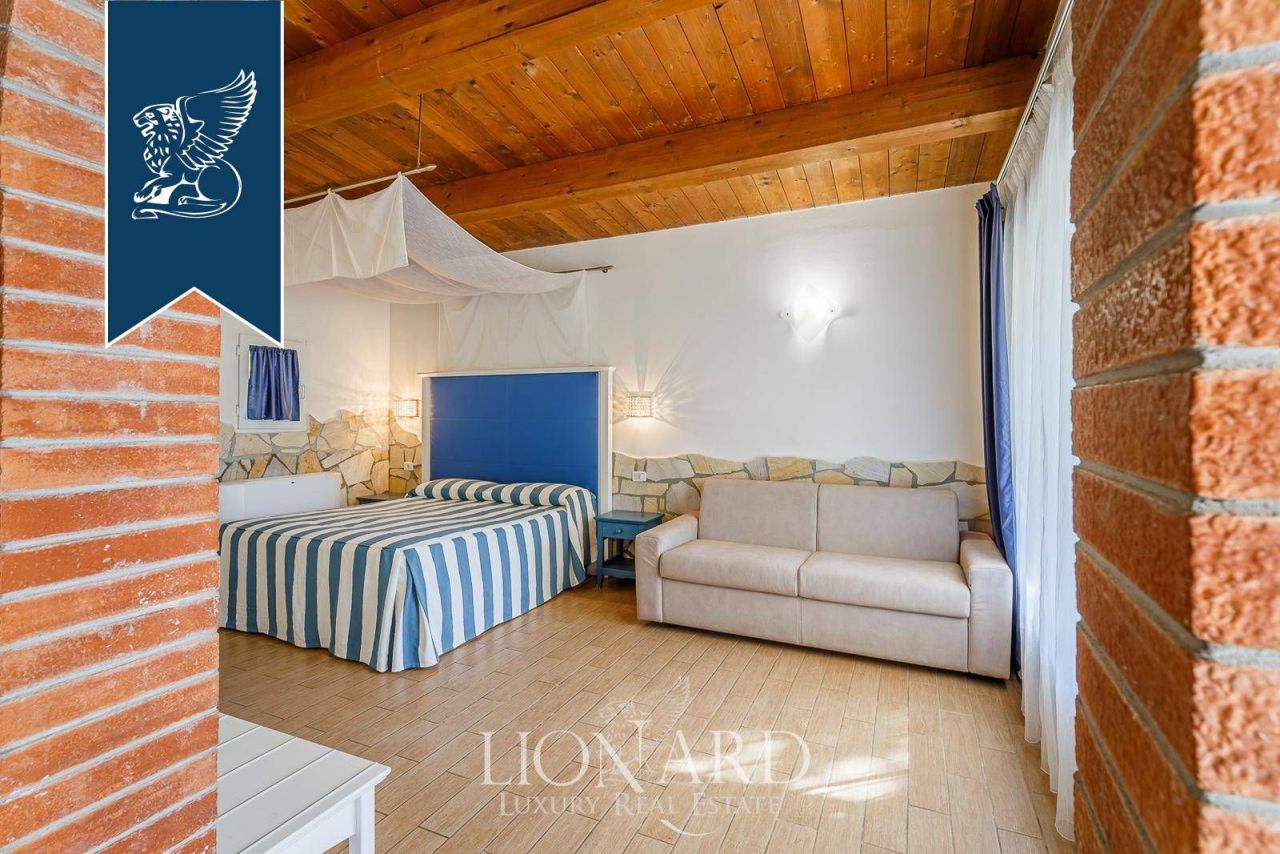 Ферма в Гроссето, Италия, 3 000 м² - фото 15