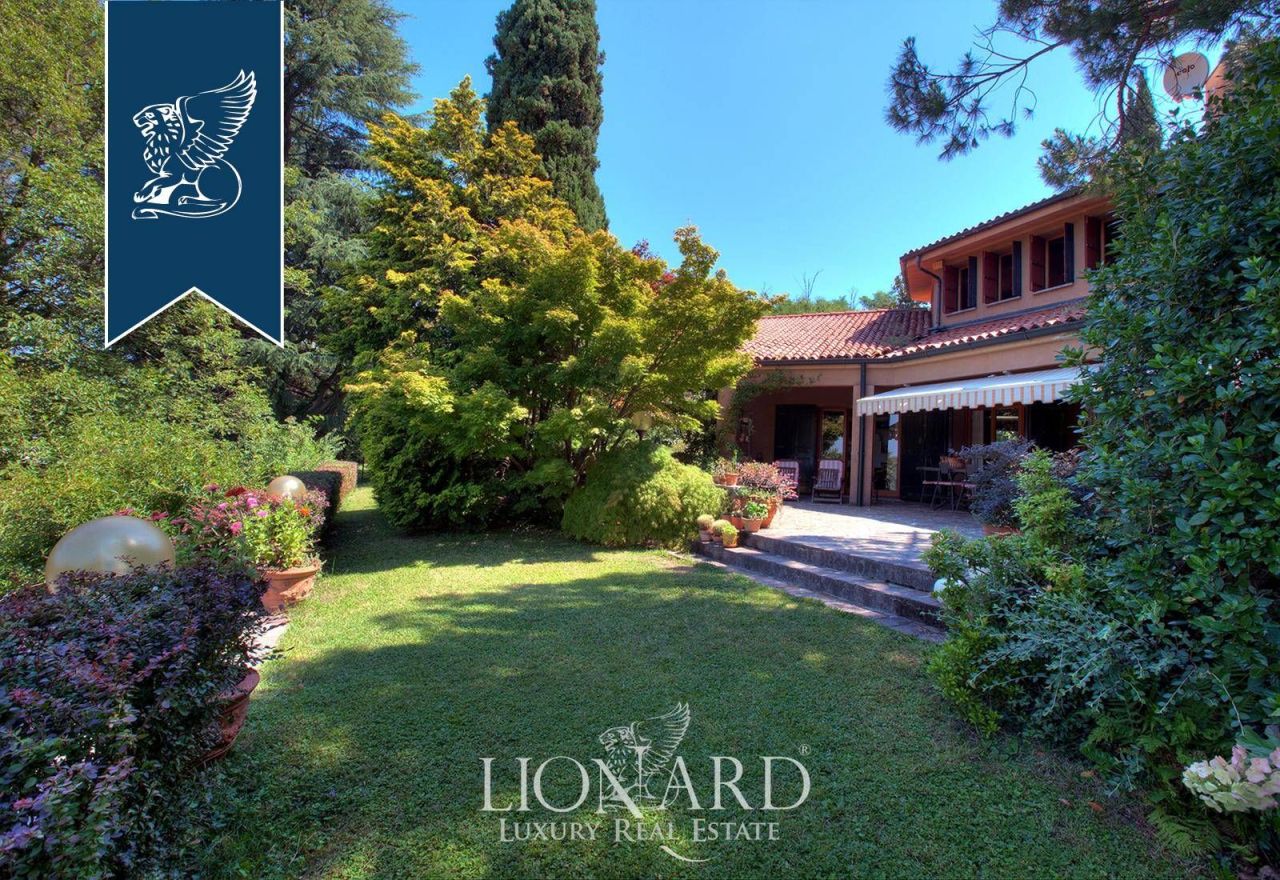 Вилла в Лекко, Италия, 500 м² - фото 15