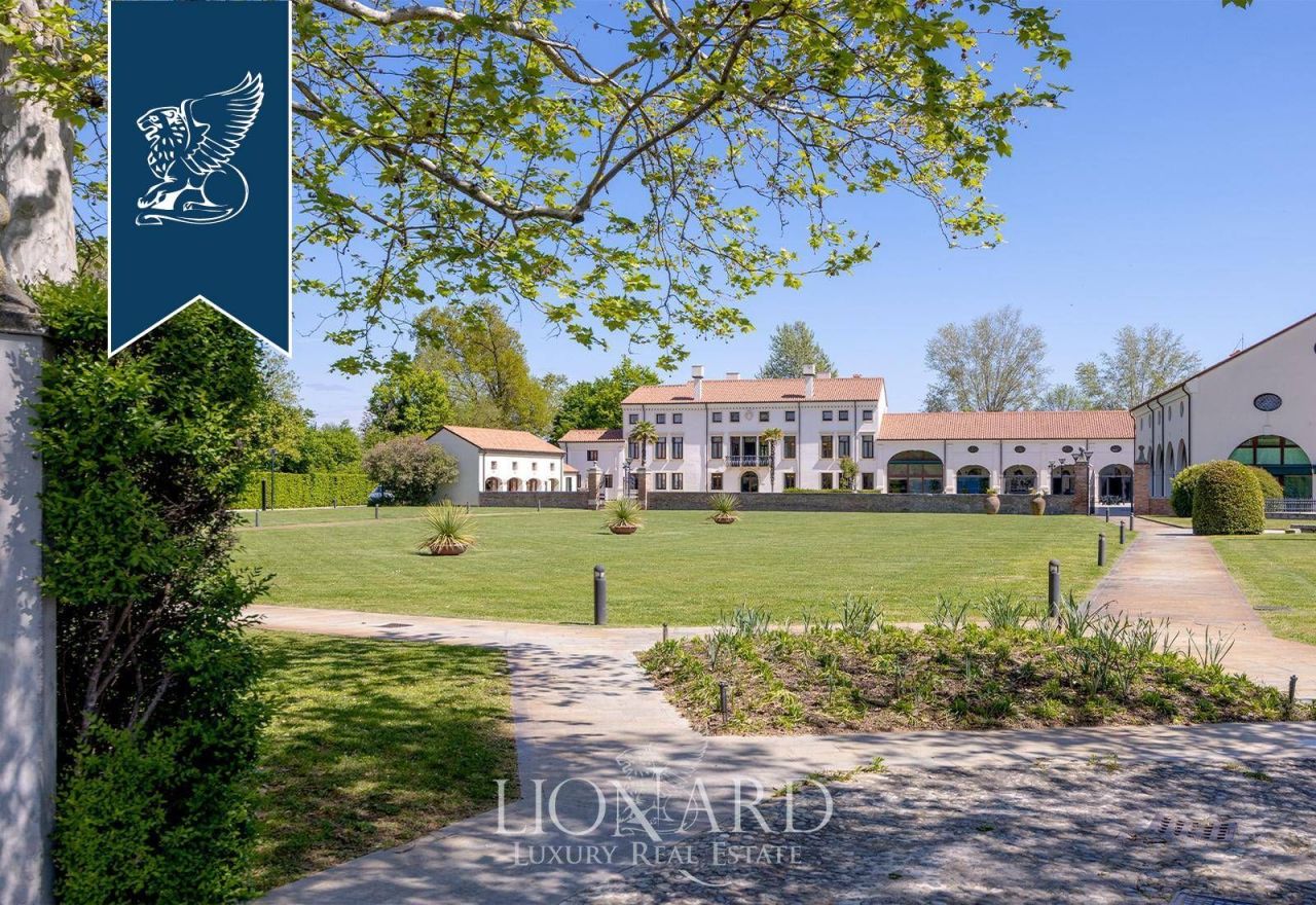 Вилла в Падуе, Италия, 3 200 м² - фото 15