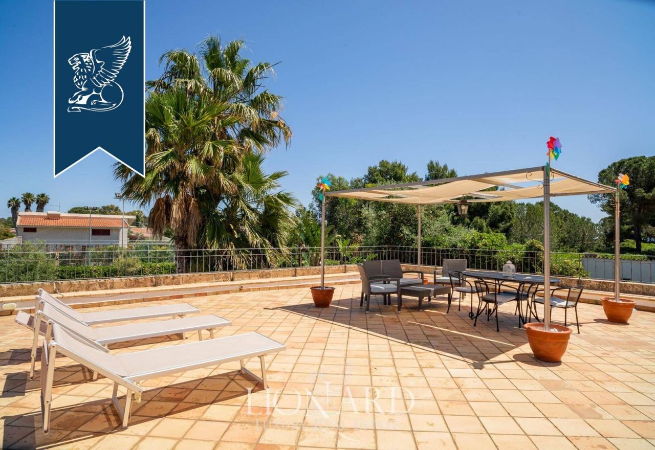 Вилла в Сиракузах, Италия, 180 м² - фото 14