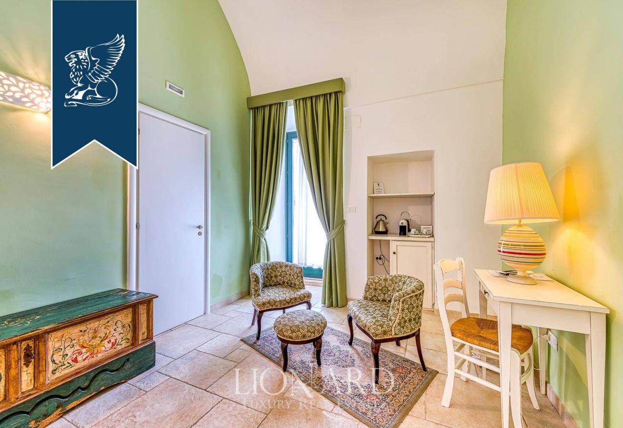 Вилла в Монополи, Италия, 4 900 м² - фото 14