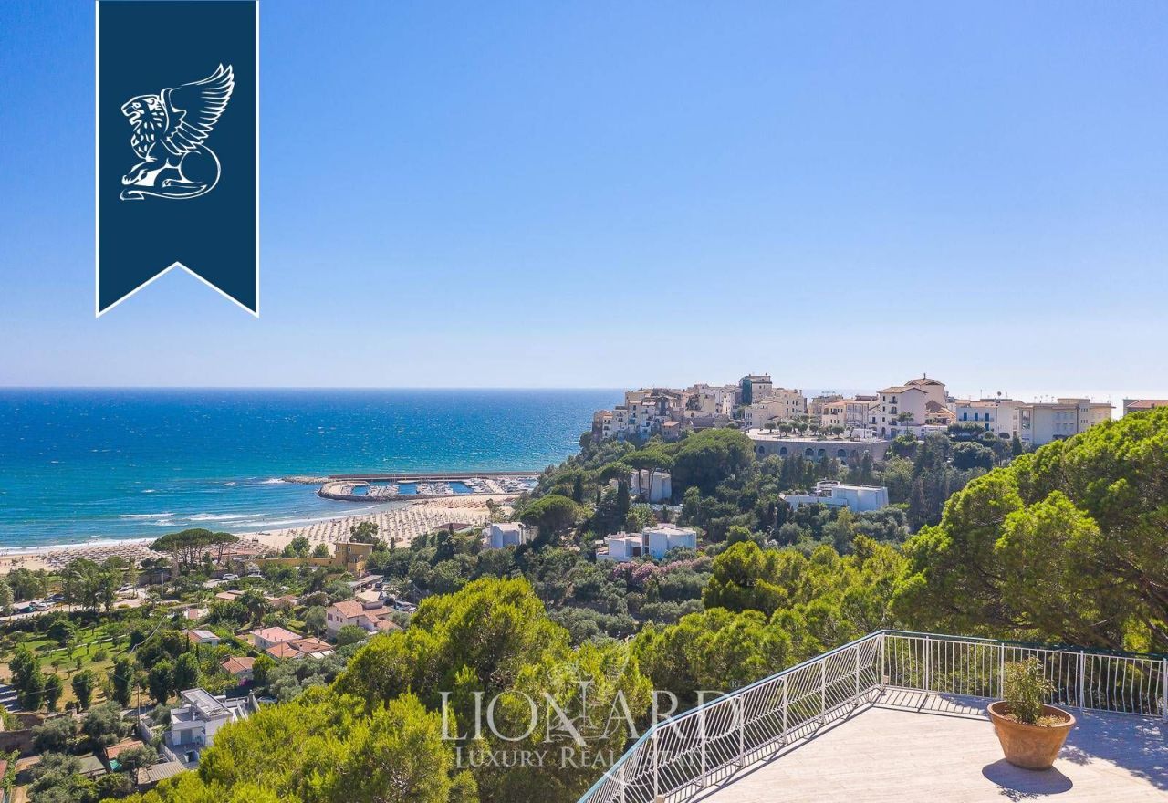 Вилла в Сперлонге, Италия, 615 м² - фото 14