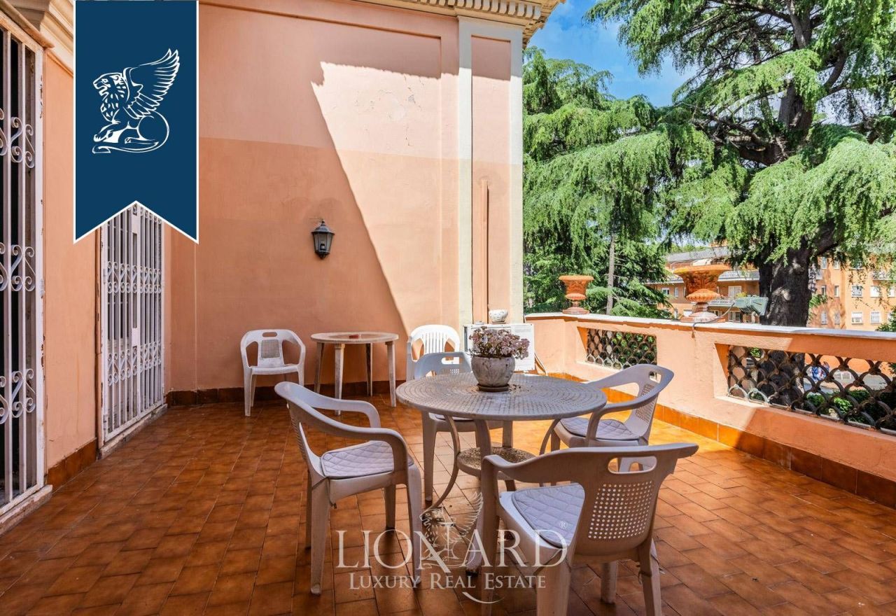 Вилла в Риме, Италия, 574 м² - фото 14