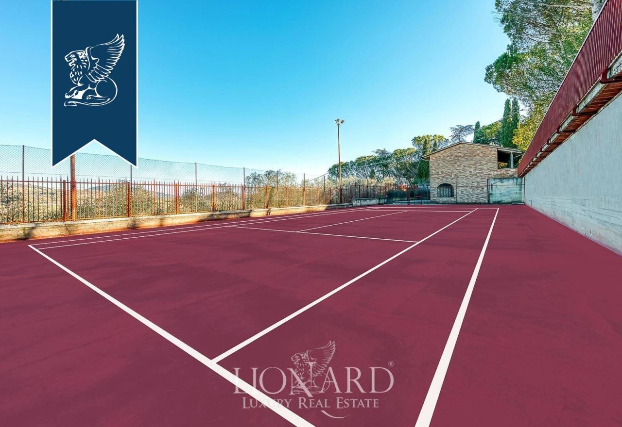 Вилла в Корчано, Италия, 2 500 м² - фото 14