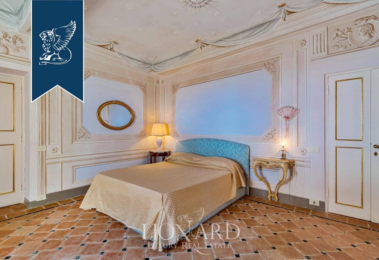 Вилла в Пьетрасанте, Италия, 1 000 м² - фото 14