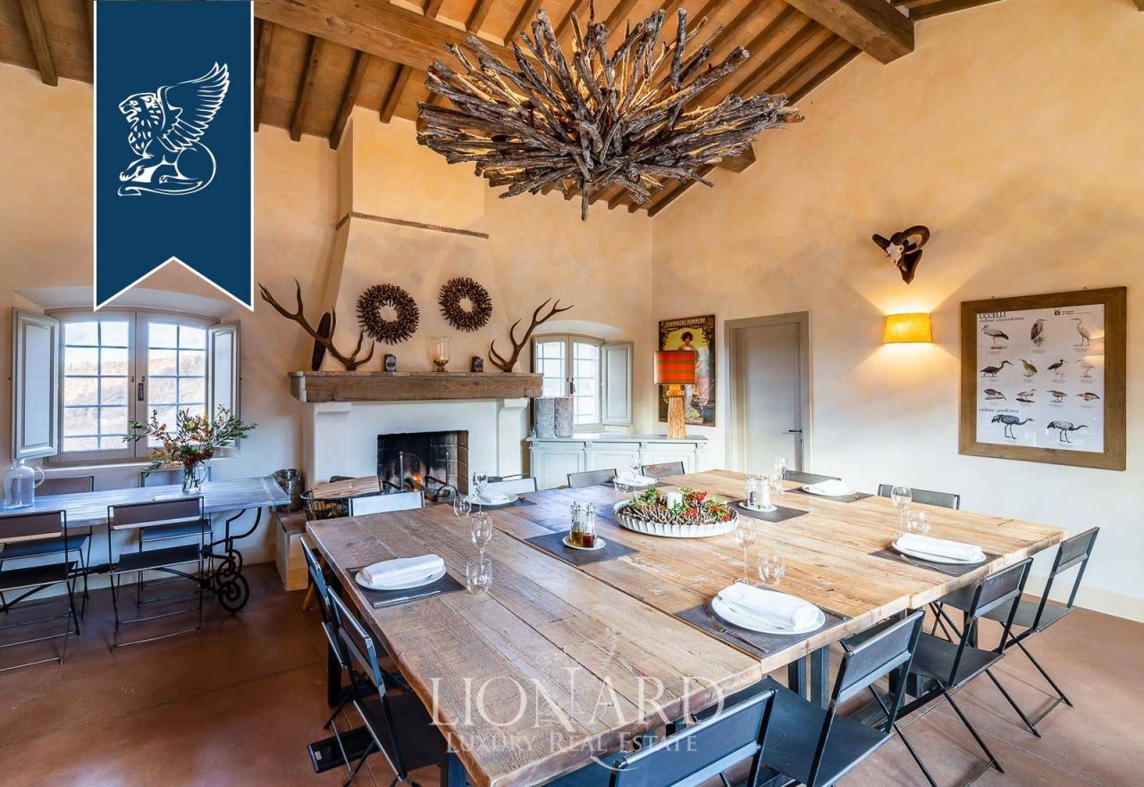 Замок в Сиене, Италия, 10 200 м² - фото 15