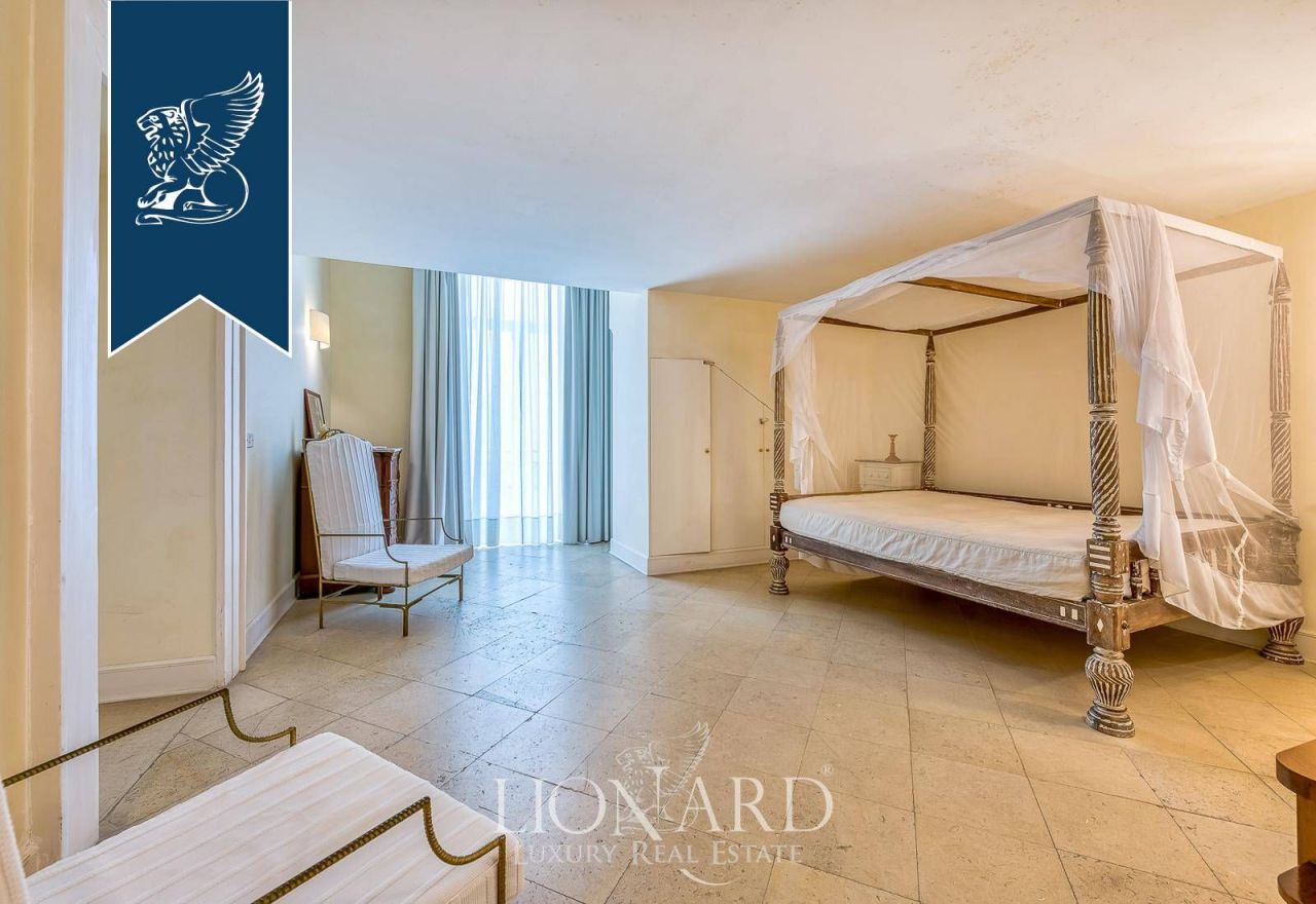 Отель, гостиница в Неаполе, Италия, 650 м² - фото 14