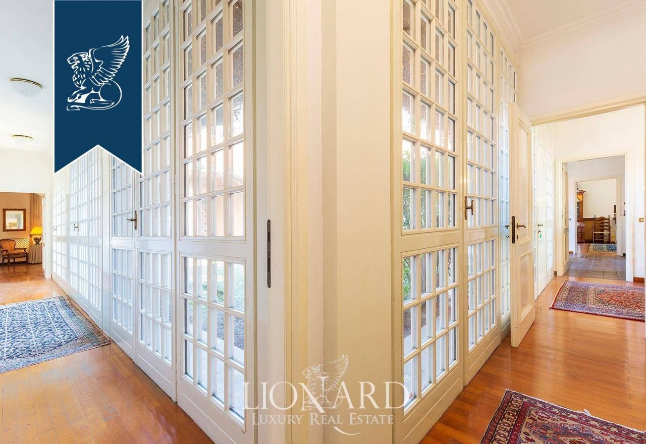 Вилла в Комо, Италия, 6 670 м² - фото 14