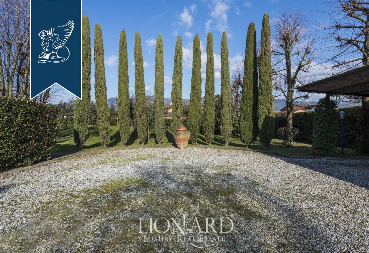 Вилла в Капаннори, Италия, 400 м² - фото 14