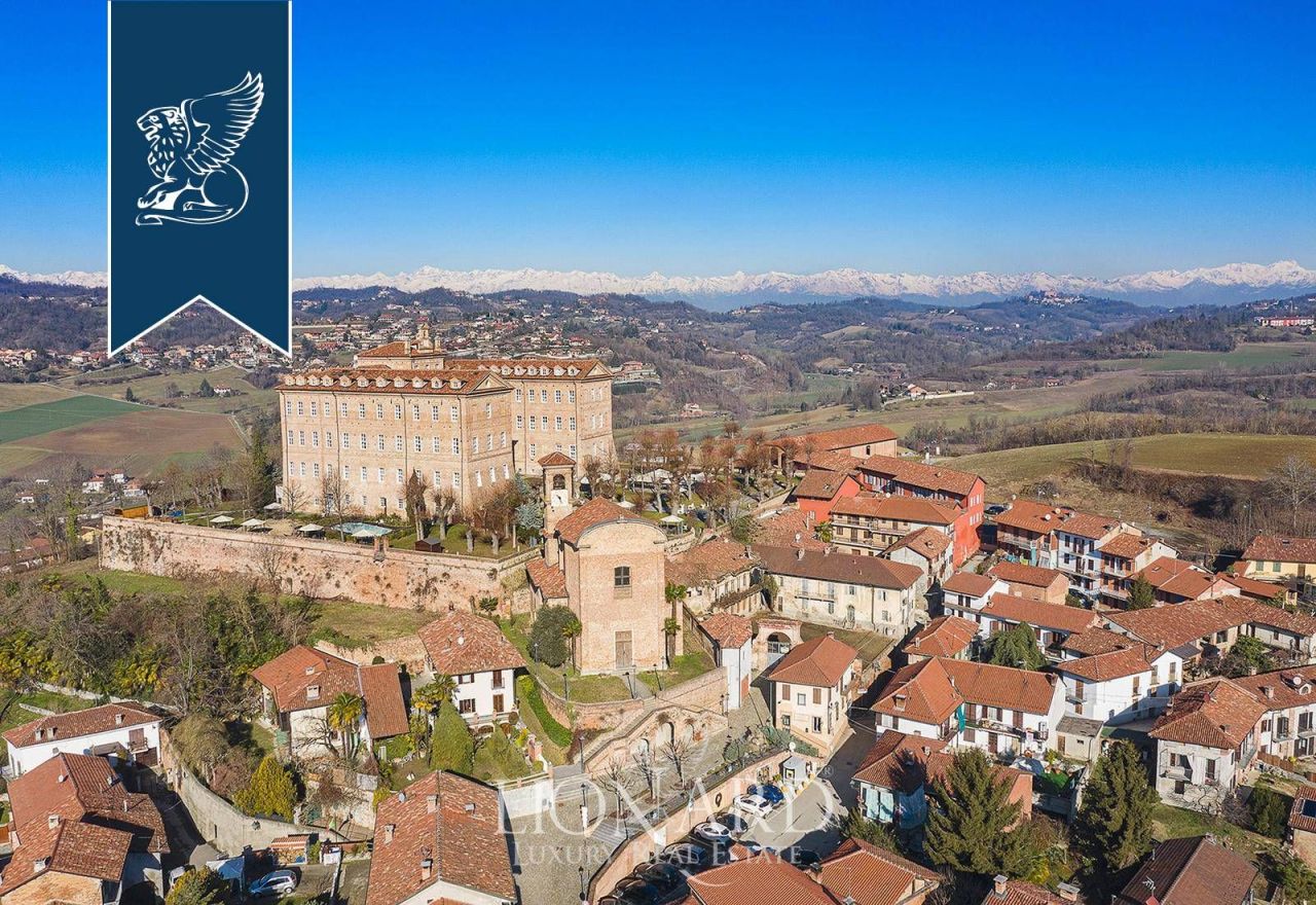 Замок в Турине, Италия, 10 550 м² - фото 14