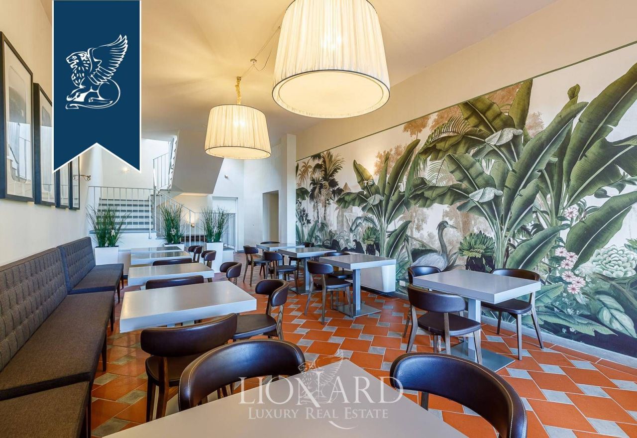 Отель, гостиница в Пистое, Италия, 5 000 м² - фото 15