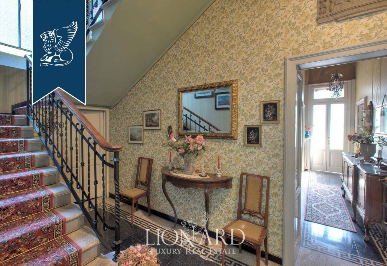 Вилла в Лезе, Италия, 400 м² - фото 16